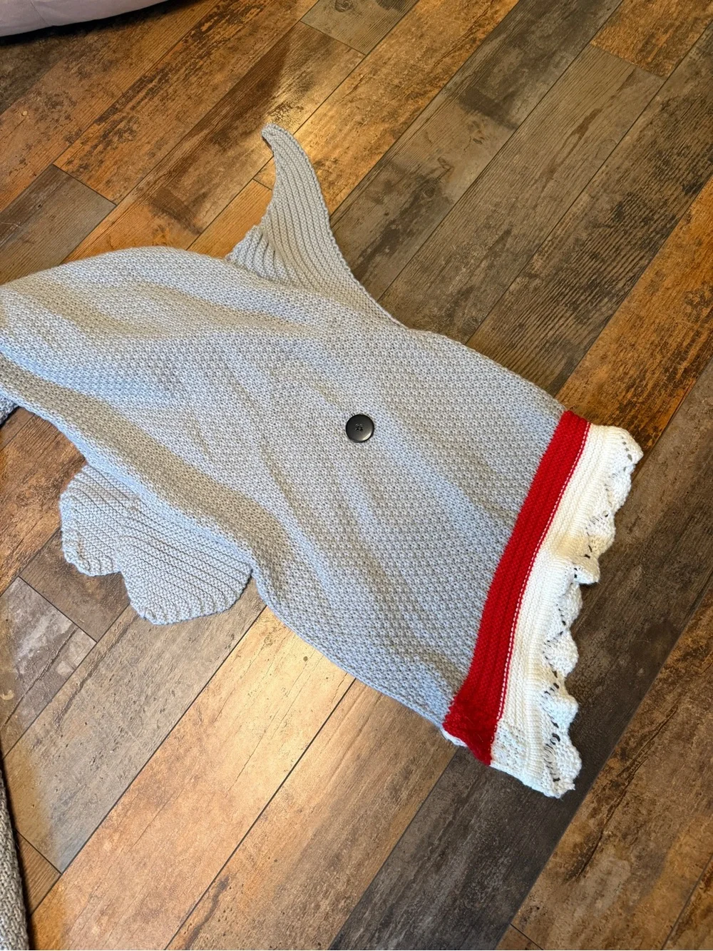 Shark Tail Knit Children’s Blanket - Light Grey